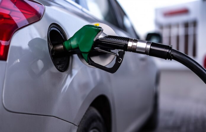 Good News for Pakistanis! Govt Decrease Petrol Price by Rs 4.74/Litre
